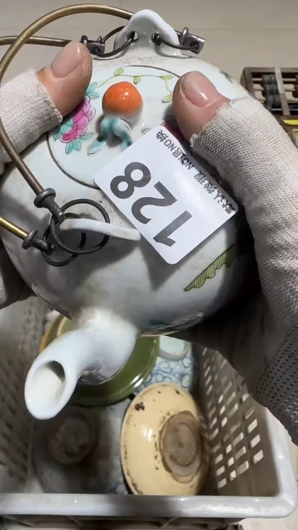瓷片何*华亿容工艺品128