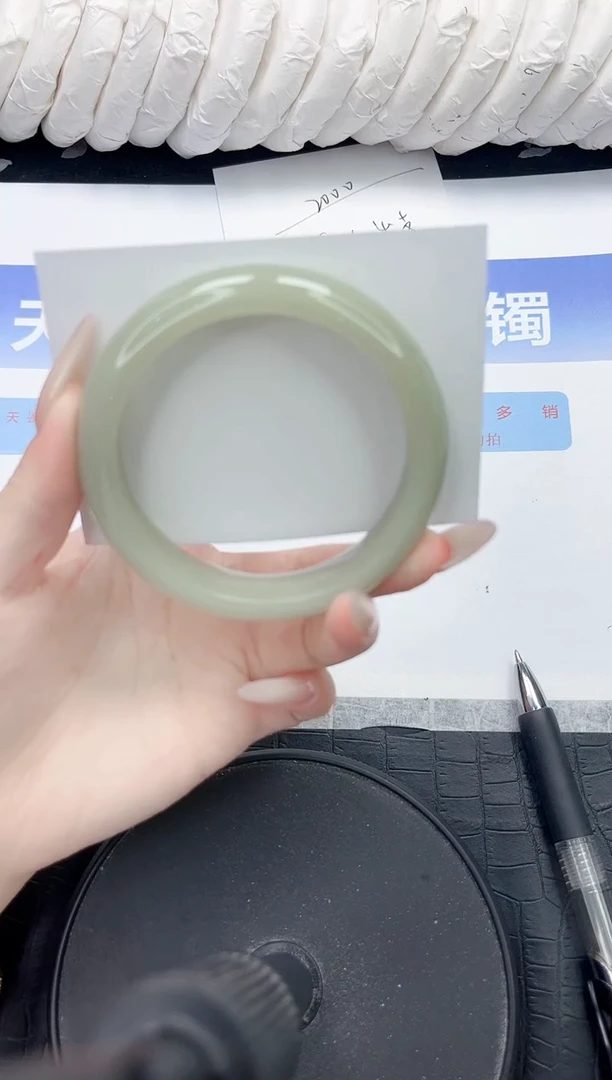 未镶嵌手镯石英质玉100-60