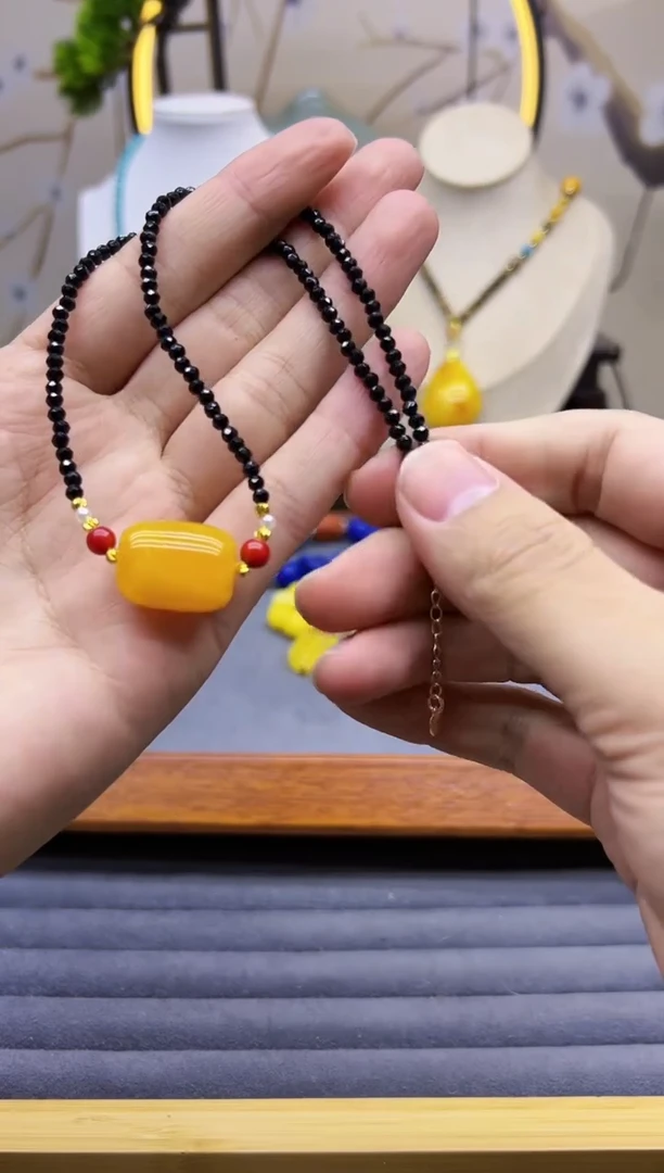 【闪购商品】蜜蜡颈饰14K金镶嵌X302````````