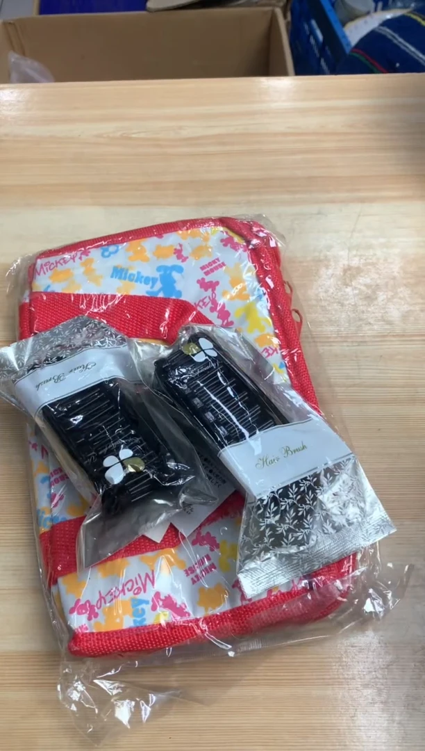 E****7默认微瑕，no退no换，介意勿拍