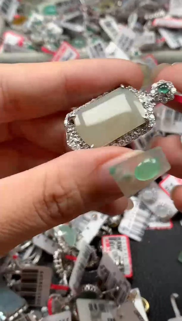 银S925镶嵌戒指翡翠天然A货缅甸翡翠