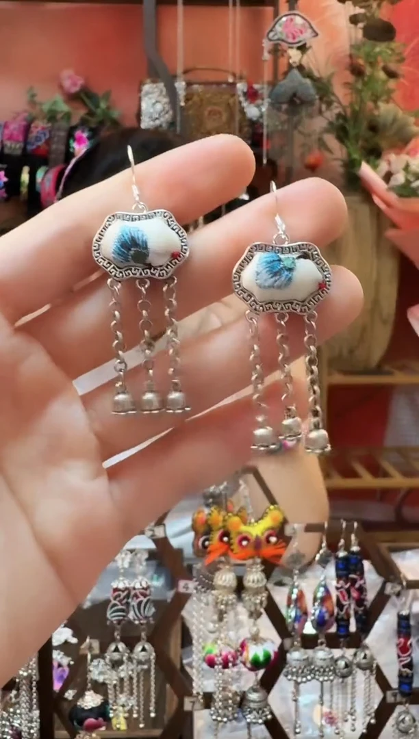织绣云织谣民族风精美饰品   43