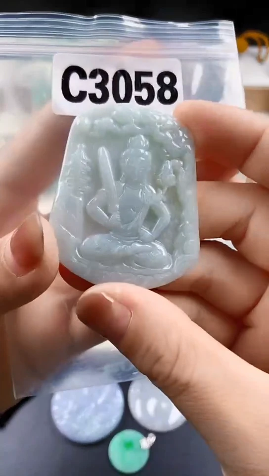 颈饰未镶嵌翡翠天然翡翠吊坠挂件