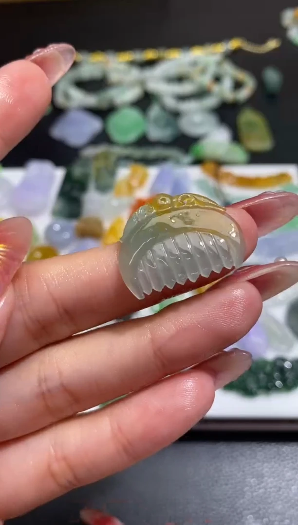 未镶嵌定制翡翠翡翠毛货~