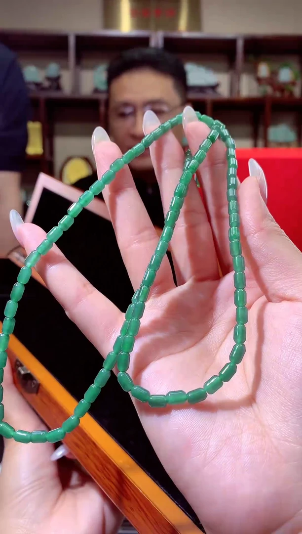 未镶嵌定制翡翠在*行天然翡翠（拍一发一）