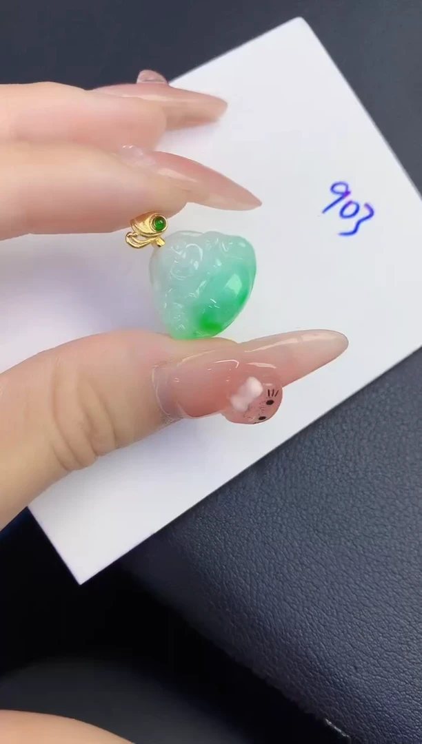 颈饰未镶嵌翡翠缅甸天然翡翠A货