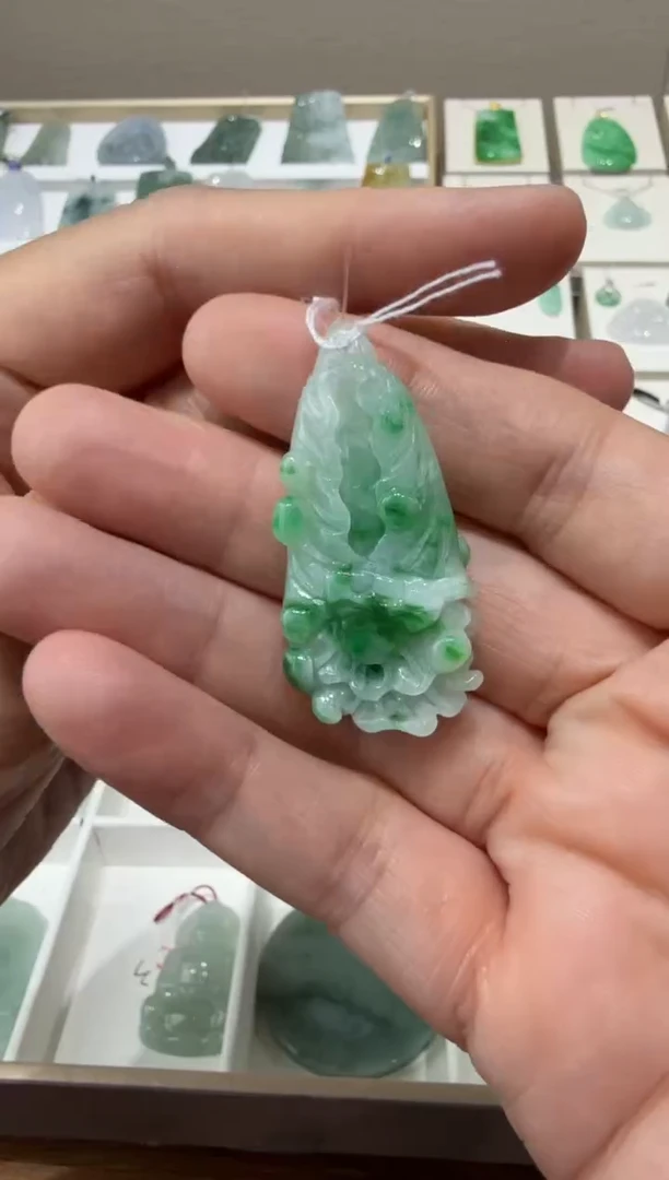 未镶嵌挂件翡翠A货翡翠多样性孤品