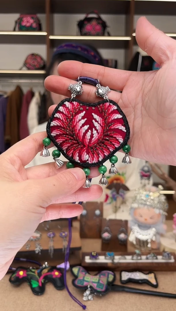 织绣1822黔东南苗族刺绣