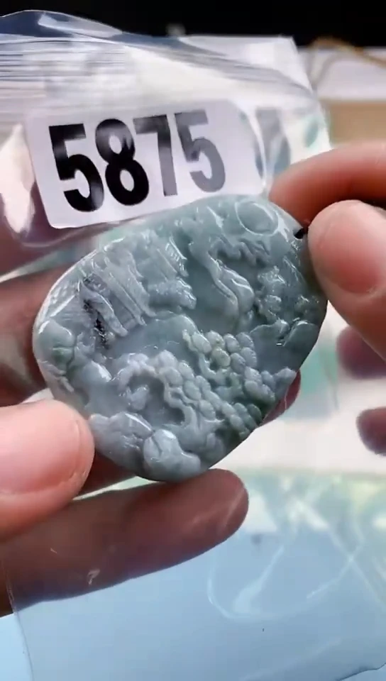 【闪购商品】翡翠挂件未镶嵌天然翡翠吊坠挂件