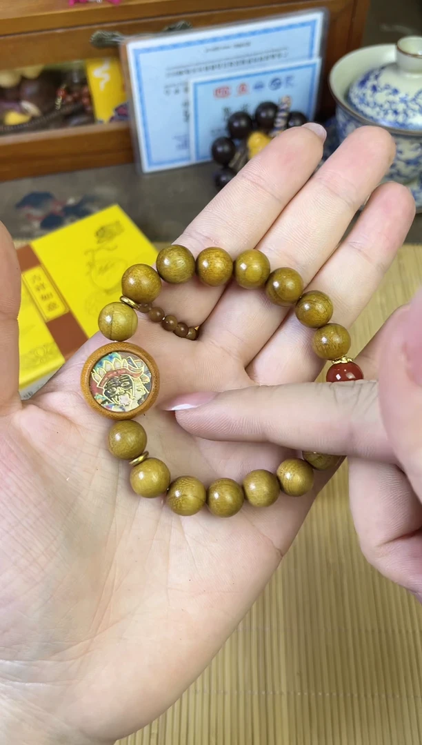 非洲檀香手串/手链菩提木质玉石手串/多发性其一/不带盒子