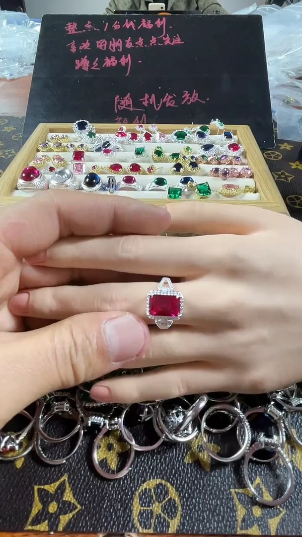 合金合成钻石红戒指女长方
