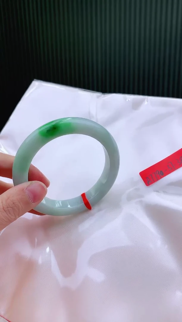 未镶嵌手镯翡翠56