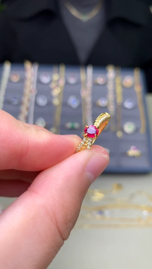 银S925镶嵌戒指红宝石戒指