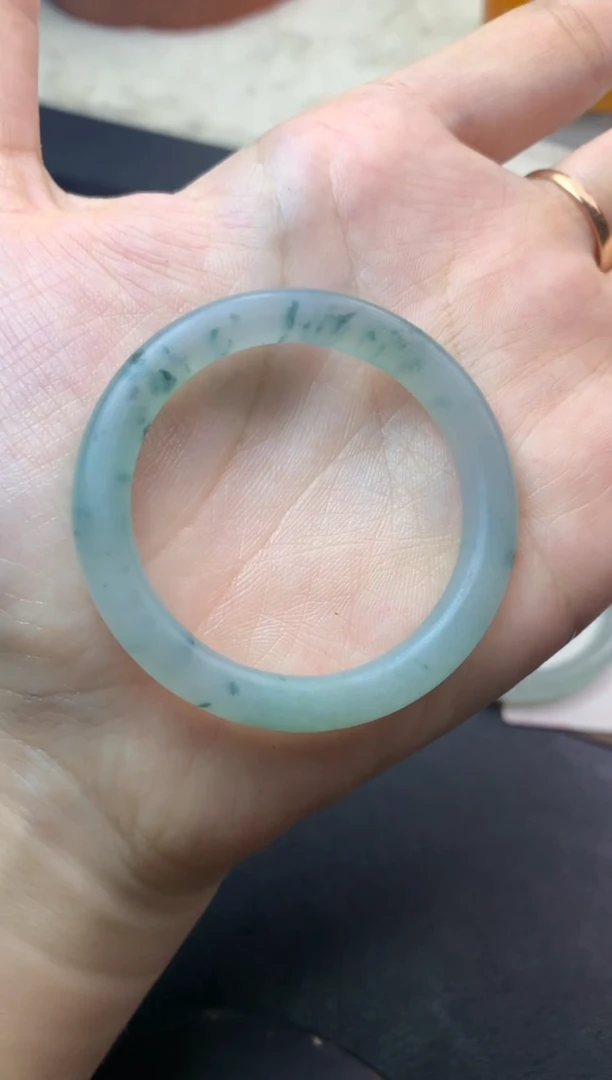 未镶嵌定制翡翠毛货