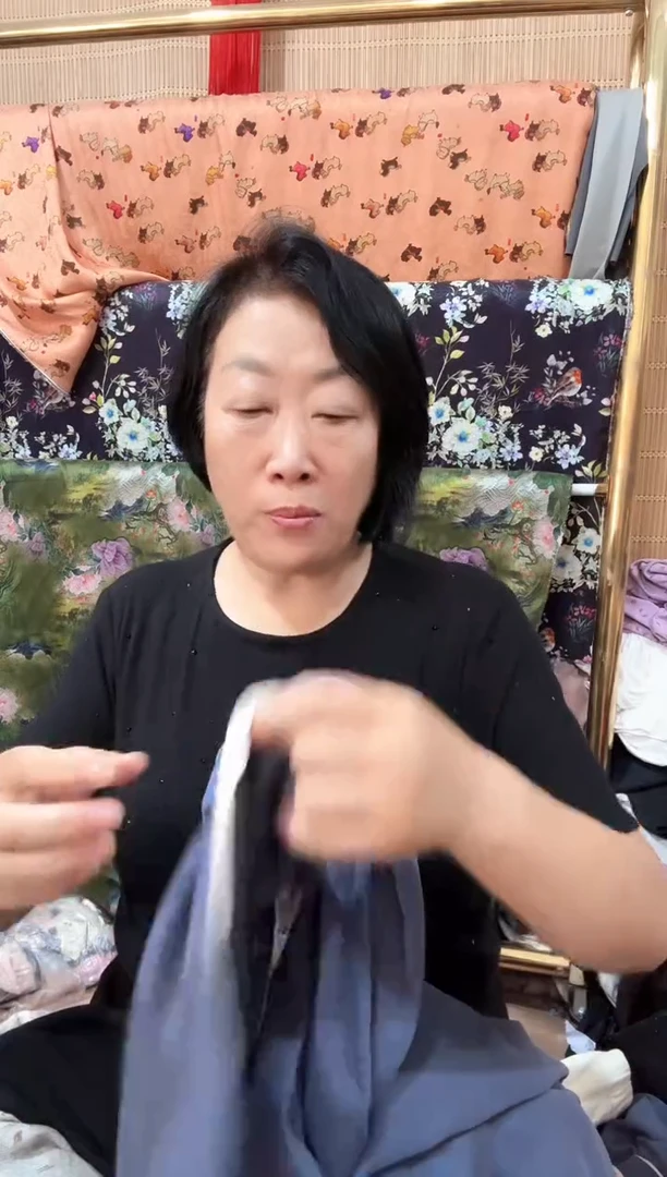 石墨烯灰蓝色两米布料