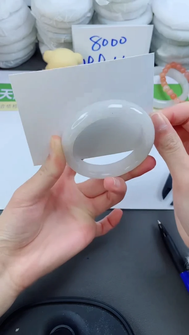 【闪购商品】石英质玉手镯未镶嵌41-53.3