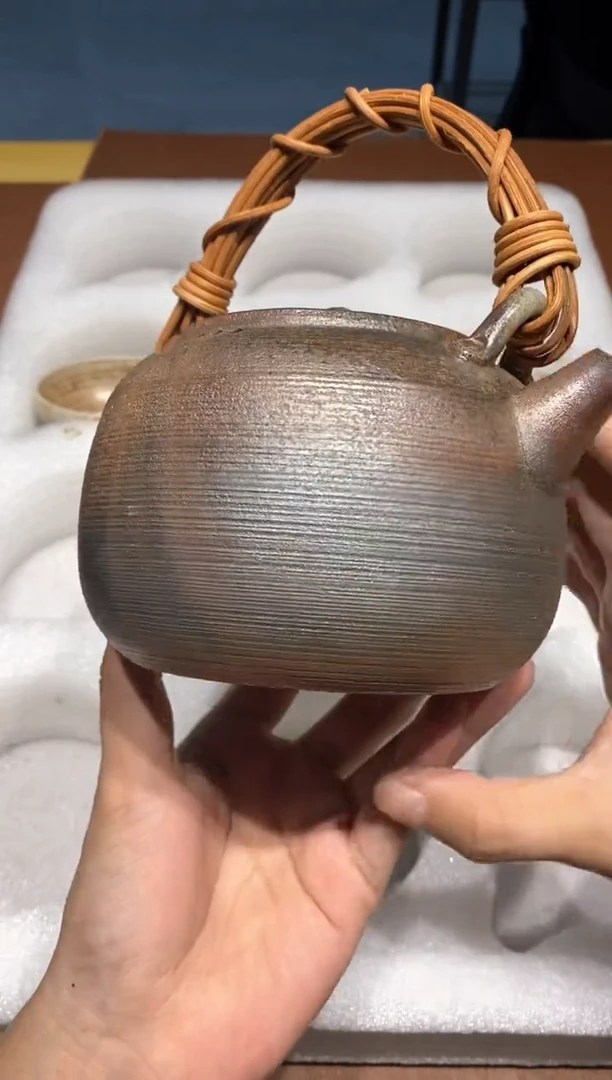 奢瓷/瑞寅柴烧茶器（壶）290