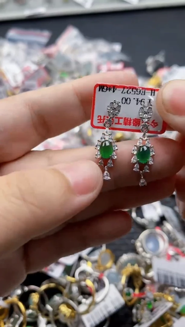 翡翠戒指银S925镶嵌1200000     1