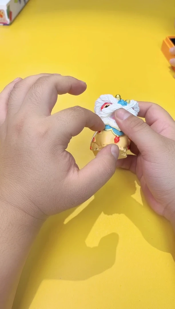 瓷片猪鼻子  颜色备注