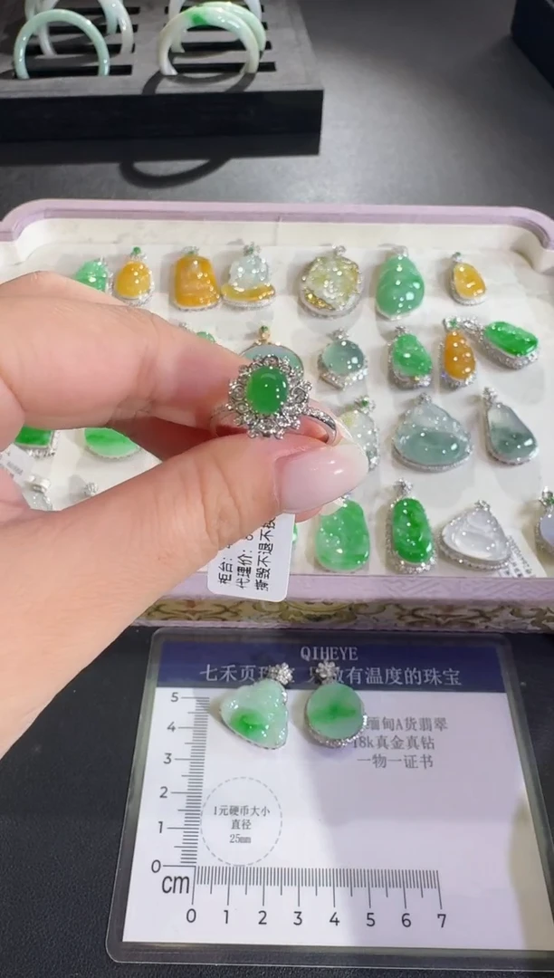 吊坠(不含链)18K金镶嵌翡翠【源头工厂】钻石镶嵌