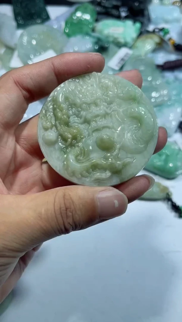 【闪购商品】翡翠颈饰未镶嵌00009233