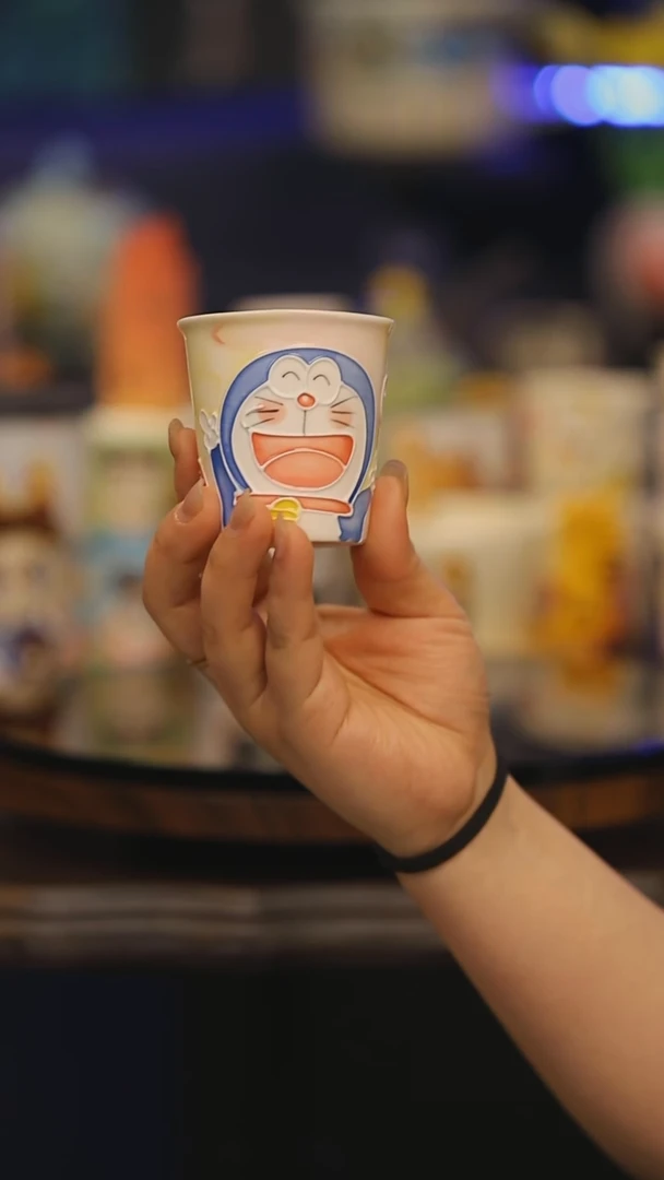 【闪购商品】摆件景德镇釉下彩绘设计师款式陶瓷