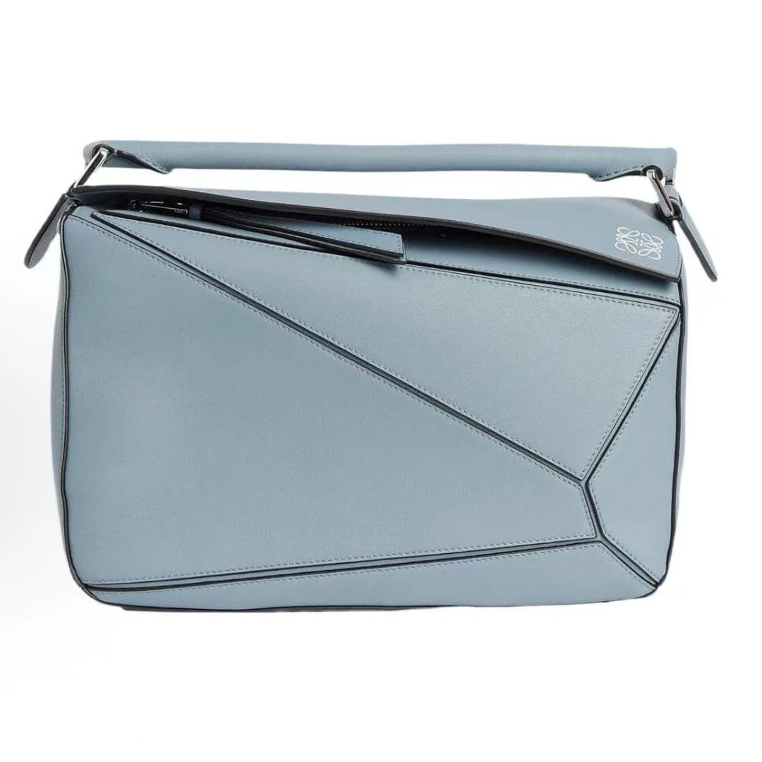 95新 LOEWE/罗意威 安安/箱包/TYP882601010032