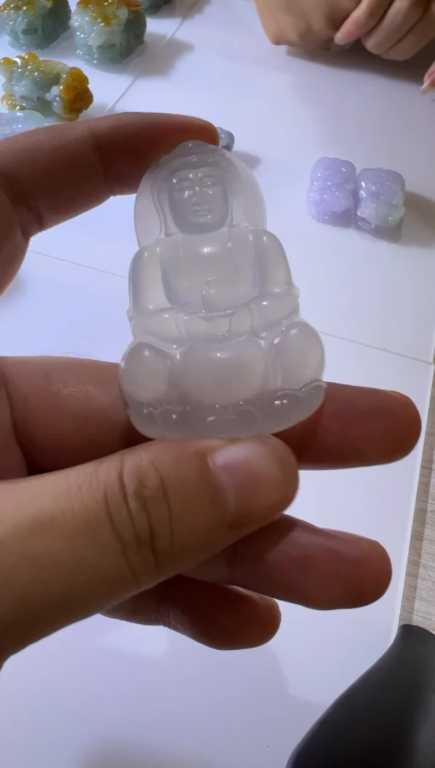 未镶嵌定制翡翠观音