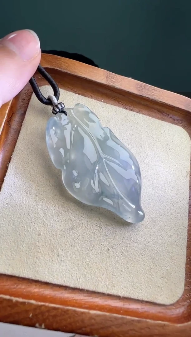 未镶嵌定制翡翠正冰飘花叶子