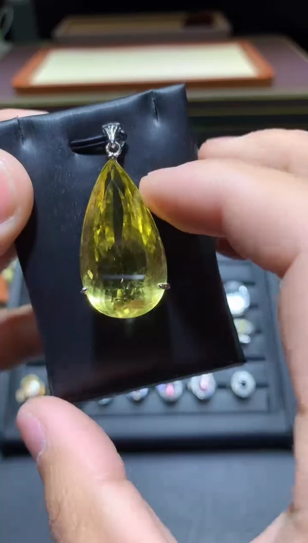 【闪购商品】黄晶颈饰银S925镶嵌P93【所见即所得】