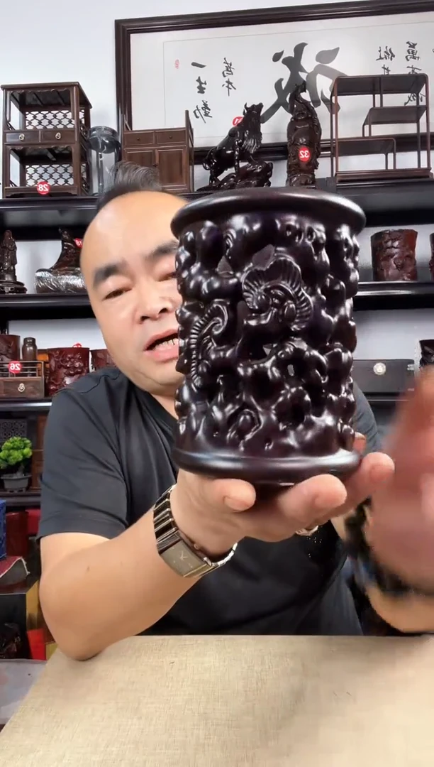 木新款笔筒老李红木工艺品