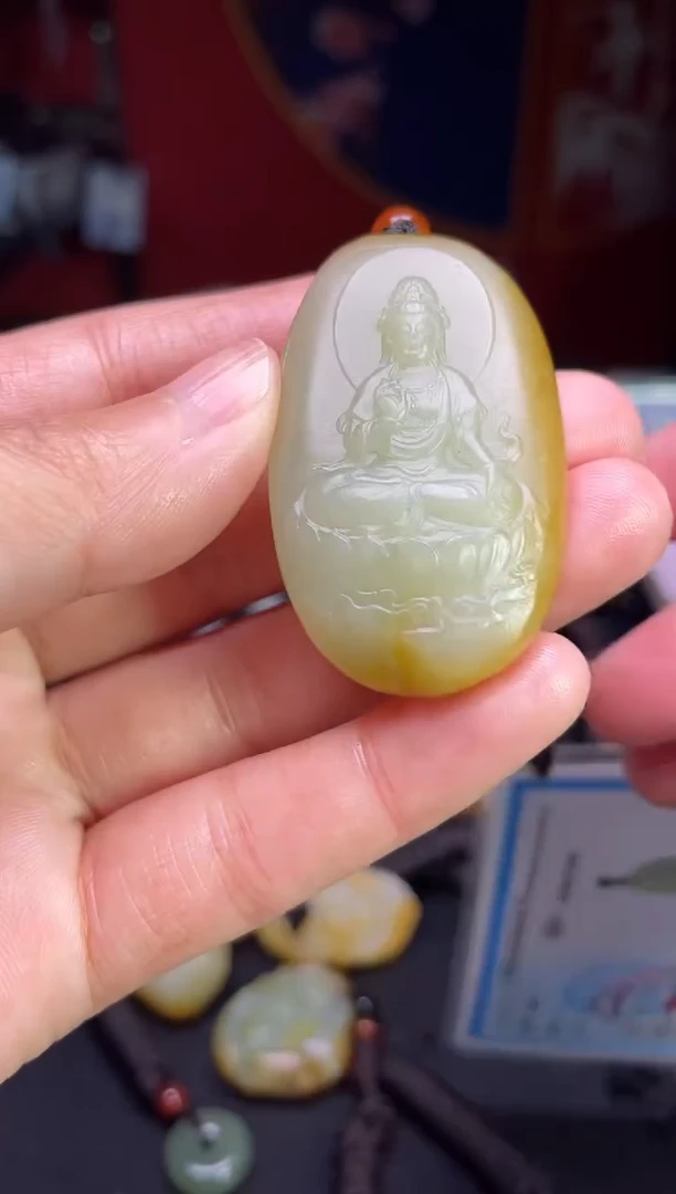 颈饰未镶嵌和田玉1