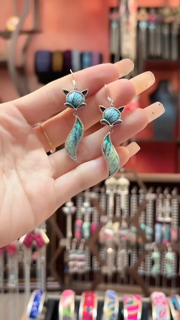 织绣云织谣民族风精美饰品   39