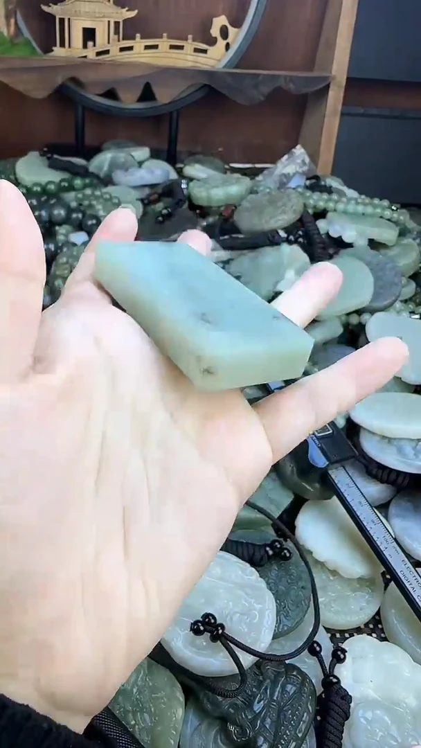 颈饰未镶嵌和田玉11