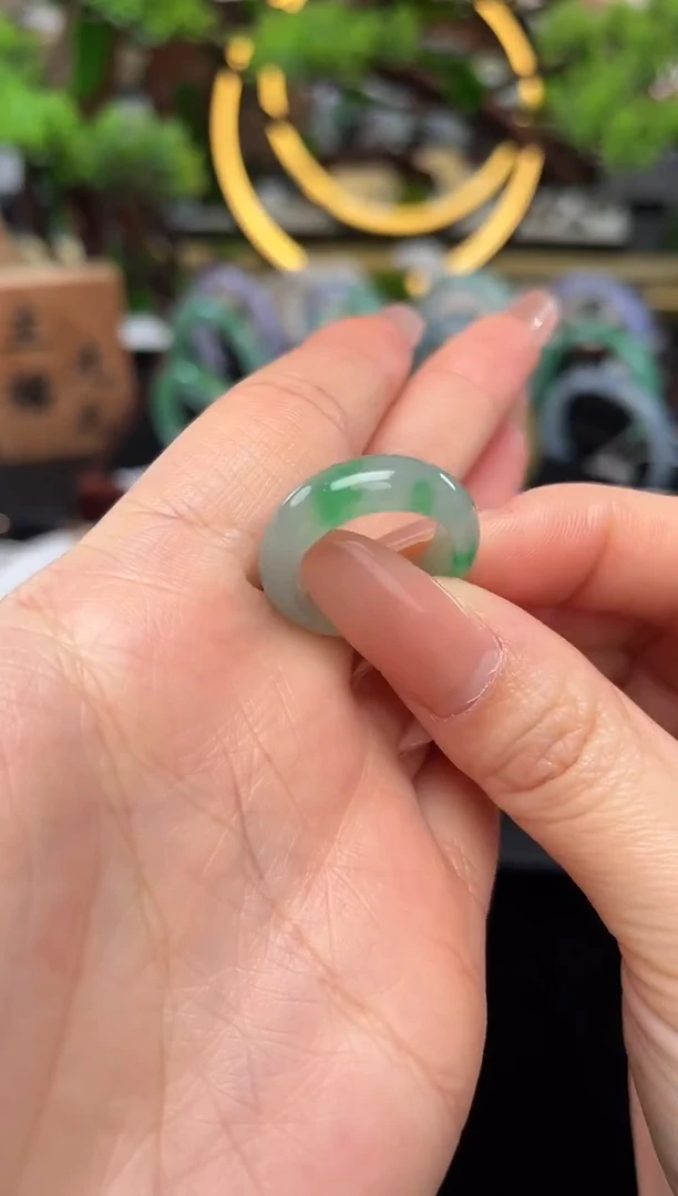 未镶嵌戒指翡翠戒圈