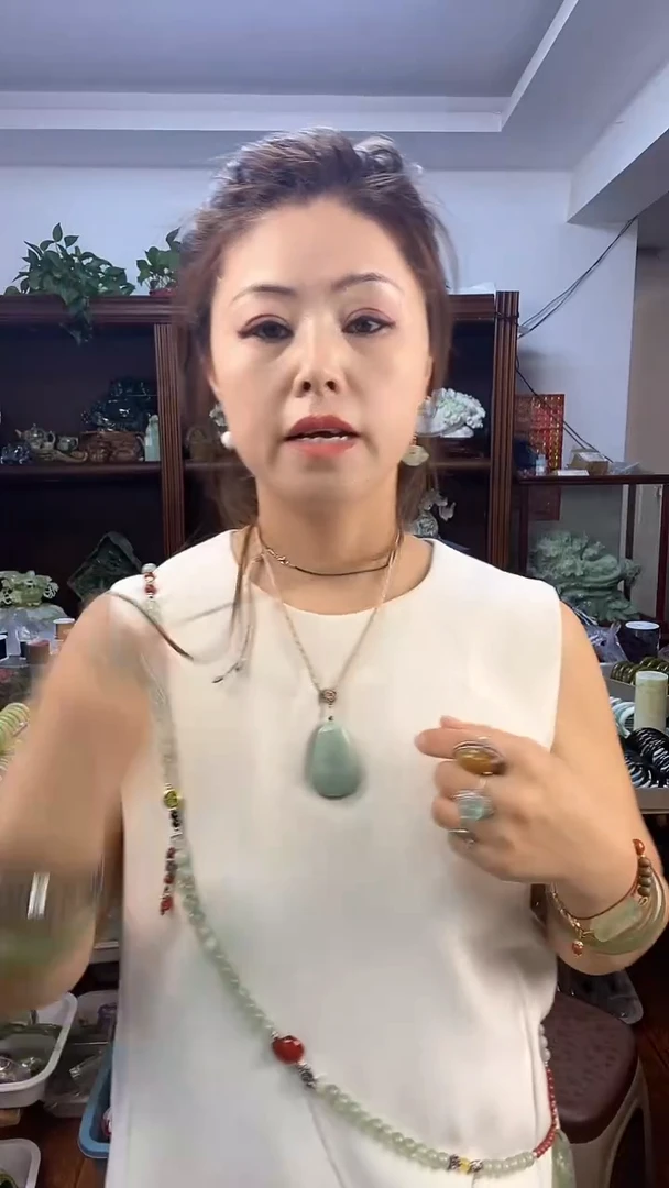 蛇纹石玉未镶嵌无事牌多样性发货其中之一