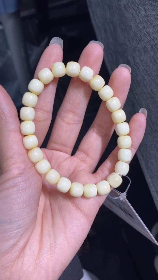 未镶嵌蜜蜡裸石（静）精工蜜蜡手串