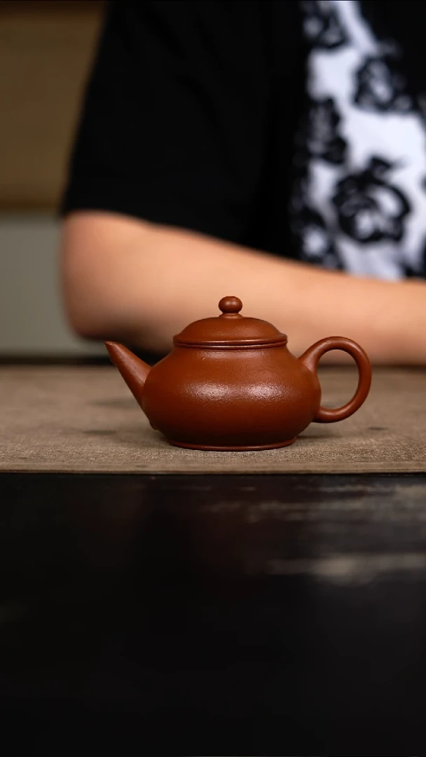 茶壶紫砂家****?紫砂壶 老朱泥 水平