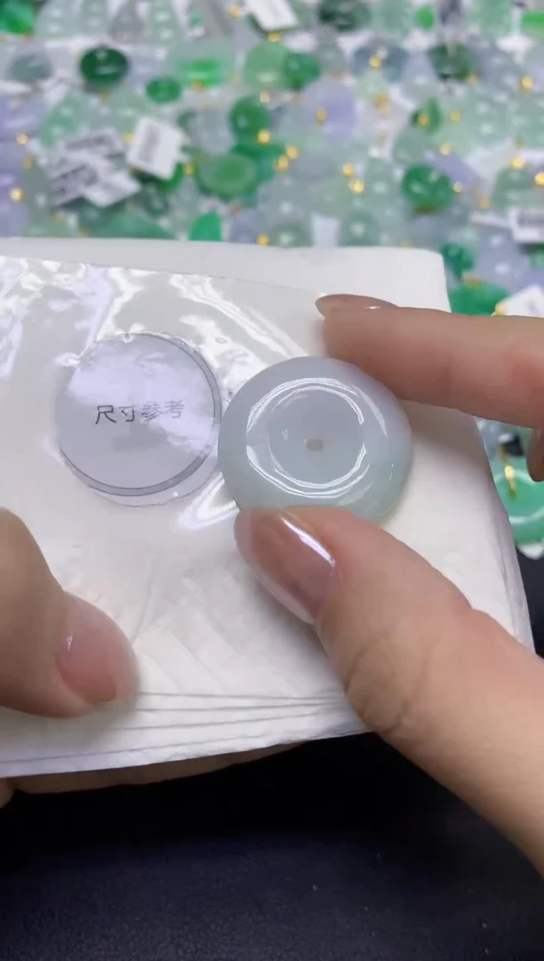 颈饰未镶嵌翡翠天然缅甸翡翠A货百元以上9元证书费自理