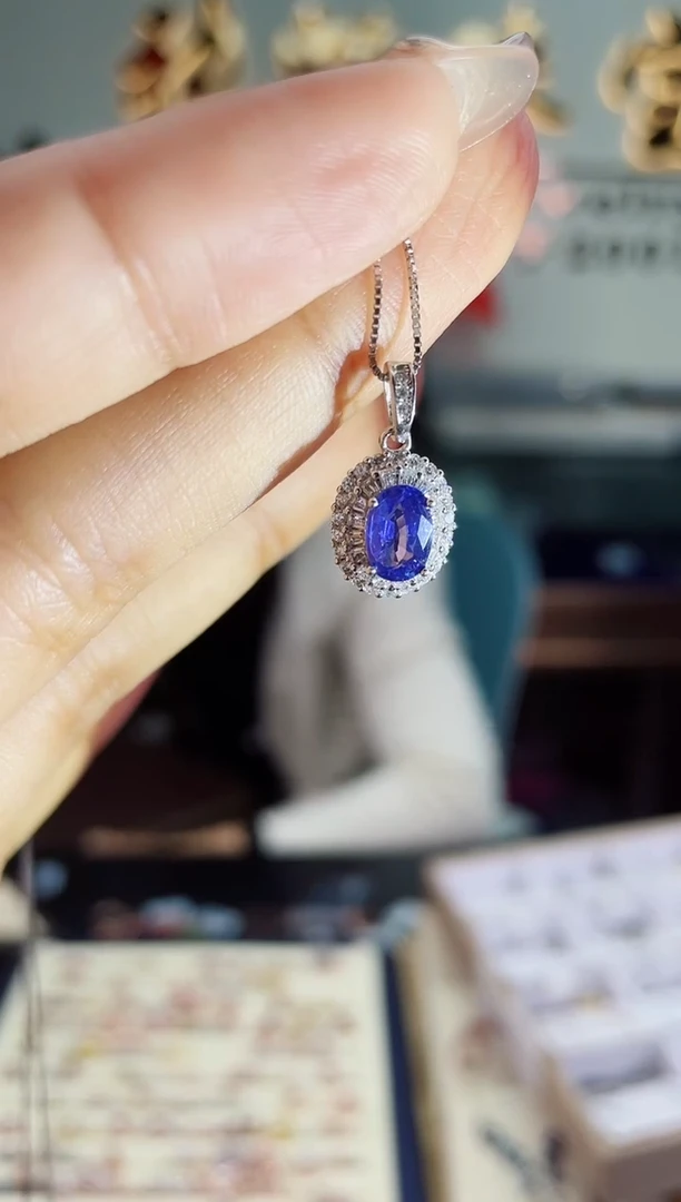 【闪购商品】蓝宝石颈饰银S925镶嵌吊坠