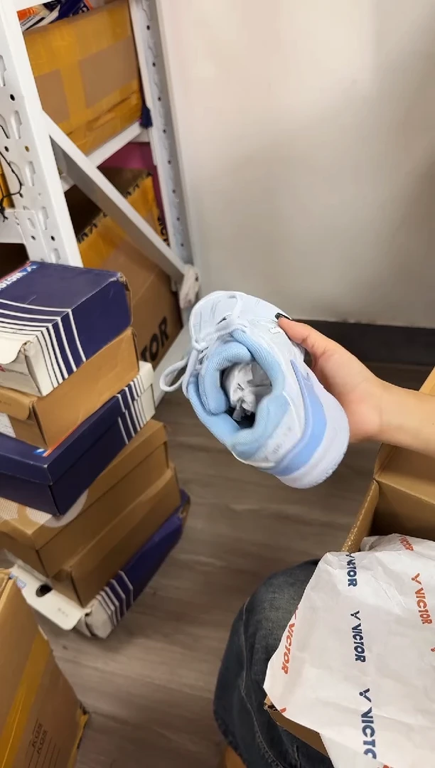 27 正品微瑕 9200TD 37码