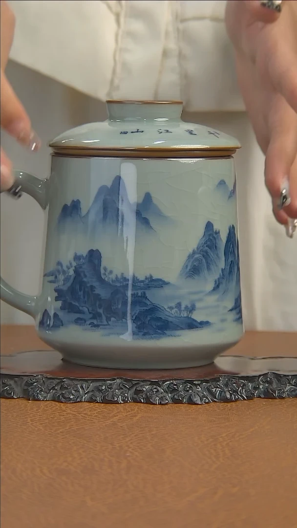 景德镇青花山水办公杯