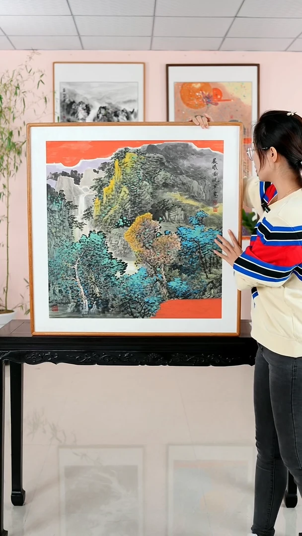 国画张现军《晨曦图》手绘檀木框82*82厘米