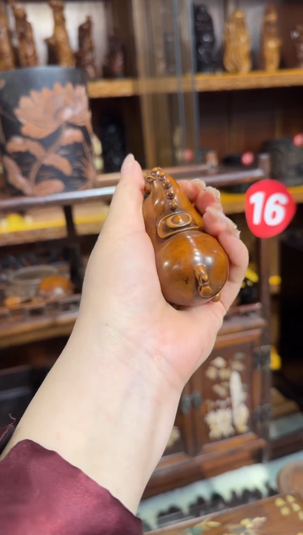 【闪购商品】木木艺黄杨木大马上有钱手把件88.888