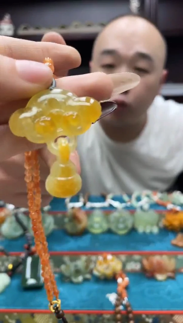 未镶嵌岫玉吊坠·