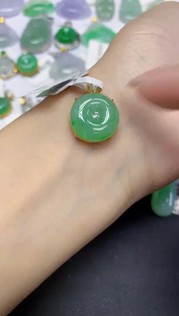 颈饰未镶嵌翡翠天然缅甸翡翠A货多样性发一件