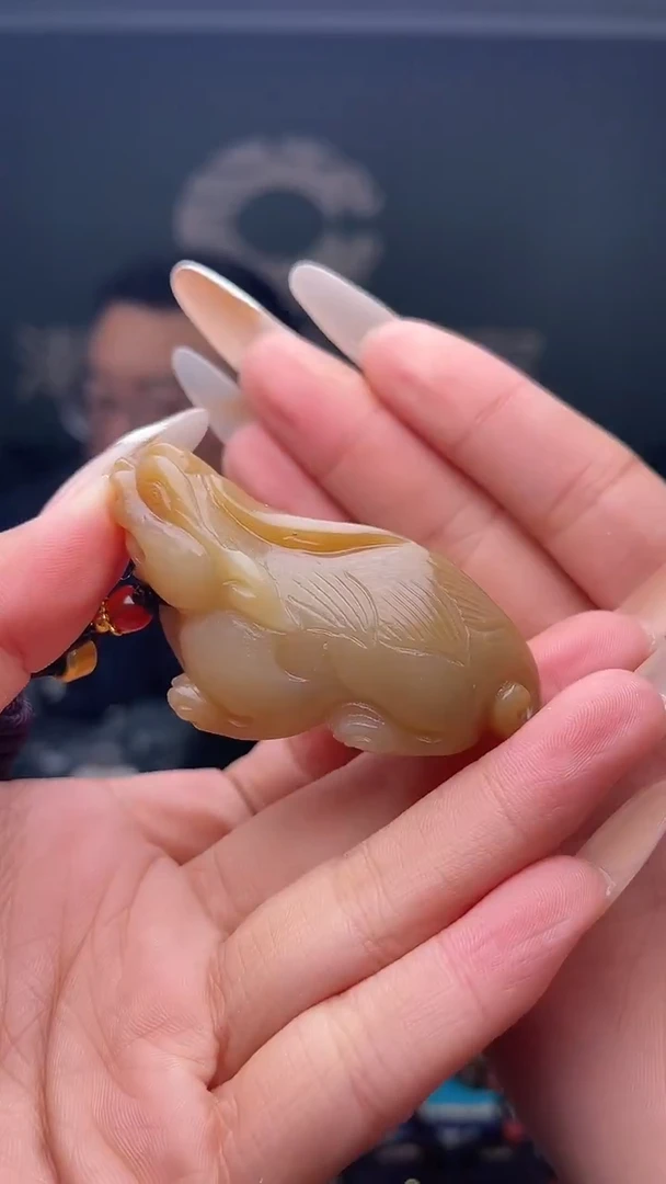 未镶嵌和田玉挂件1