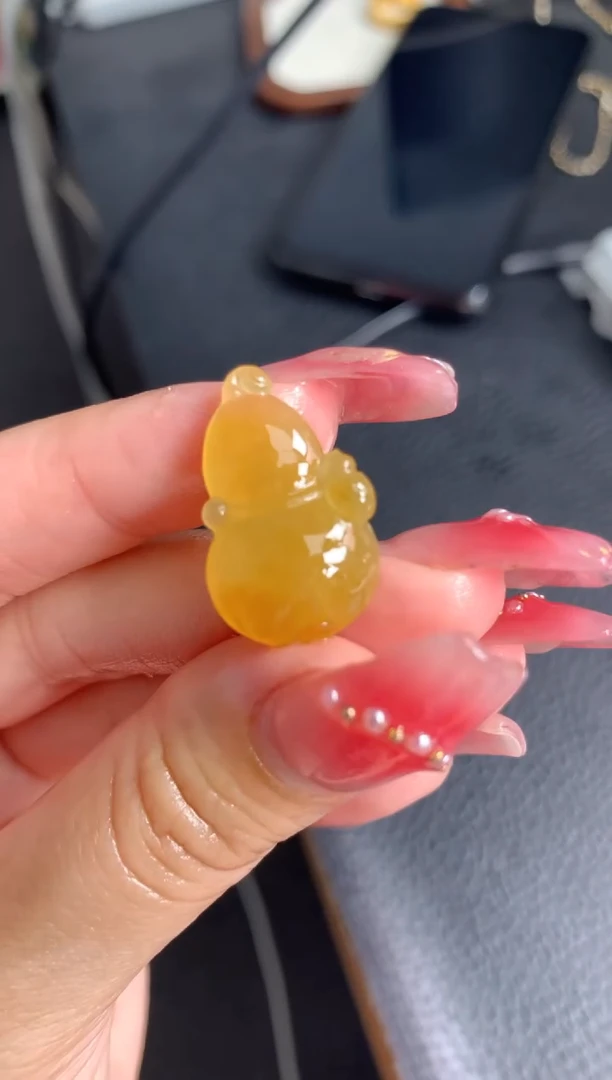 定制翡翠未镶嵌葫芦