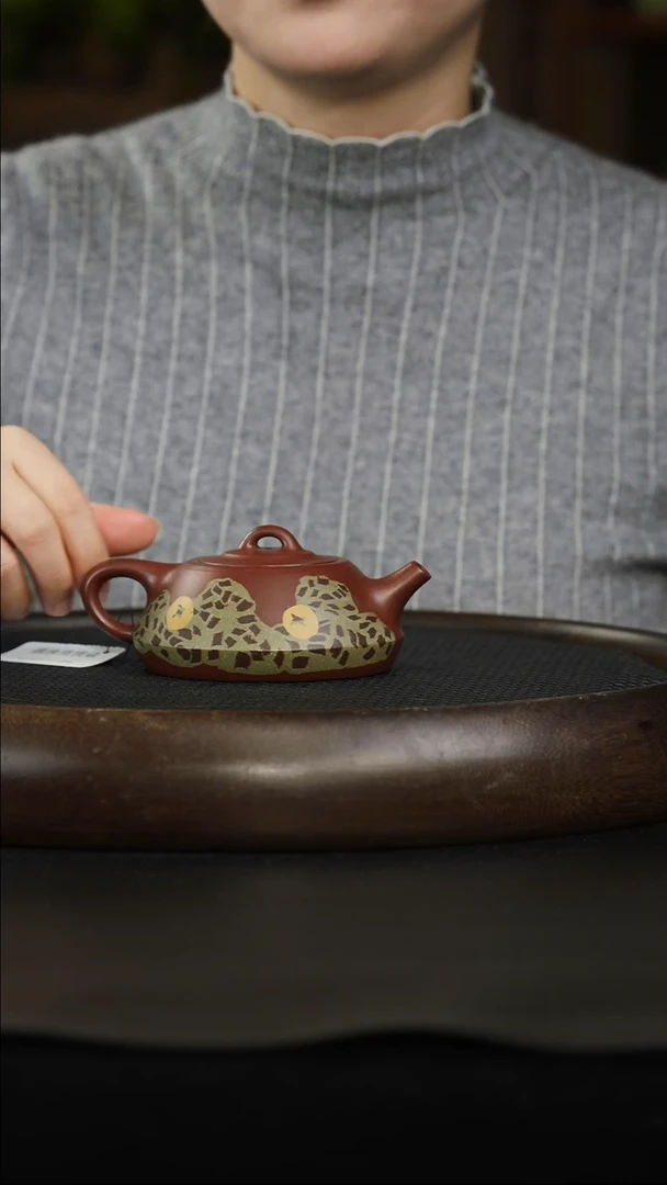 茶壶紫砂44 绞泥 底槽清 金钱豹