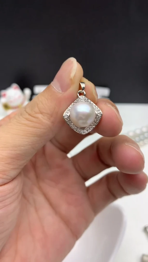 未镶嵌ff淡水珍珠白珠吊坠(赠链）